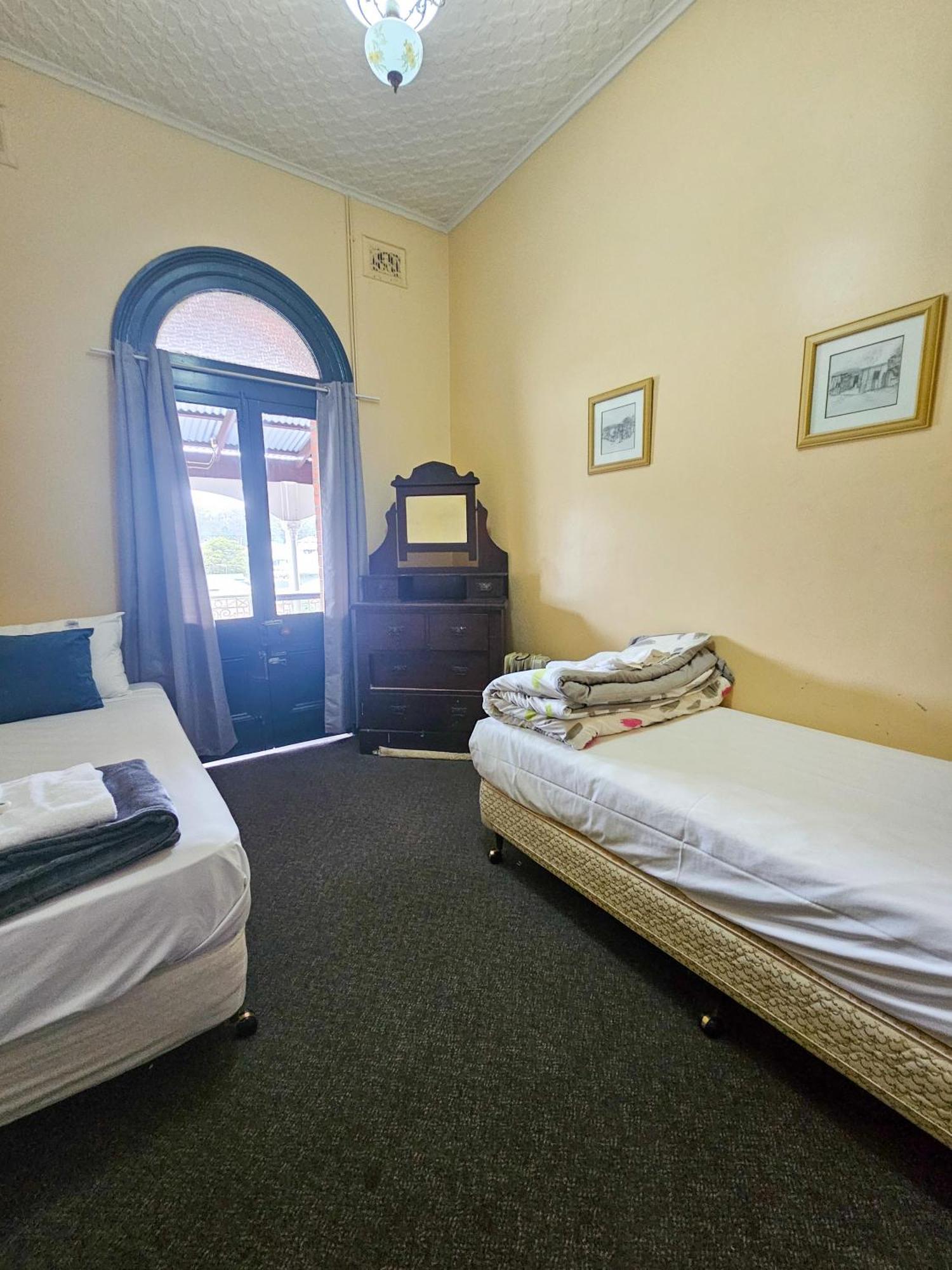 Bellbird Hotel Cessnock Exteriör bild